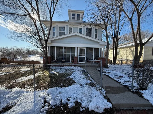 324 S 20th St, Saint Joseph, MO 64501