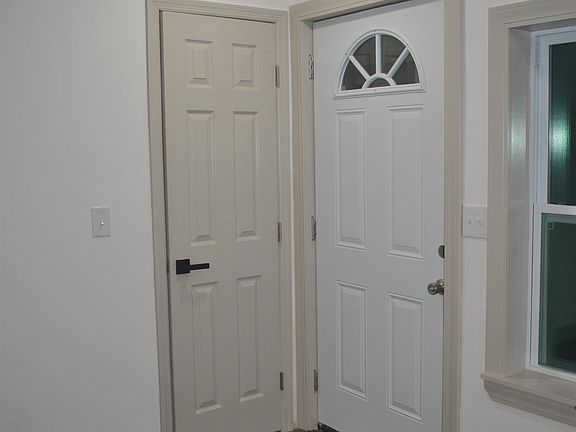 5th image of 815 North Congdon St.