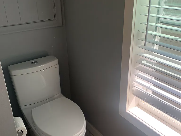1317 Wells St — Photo 25