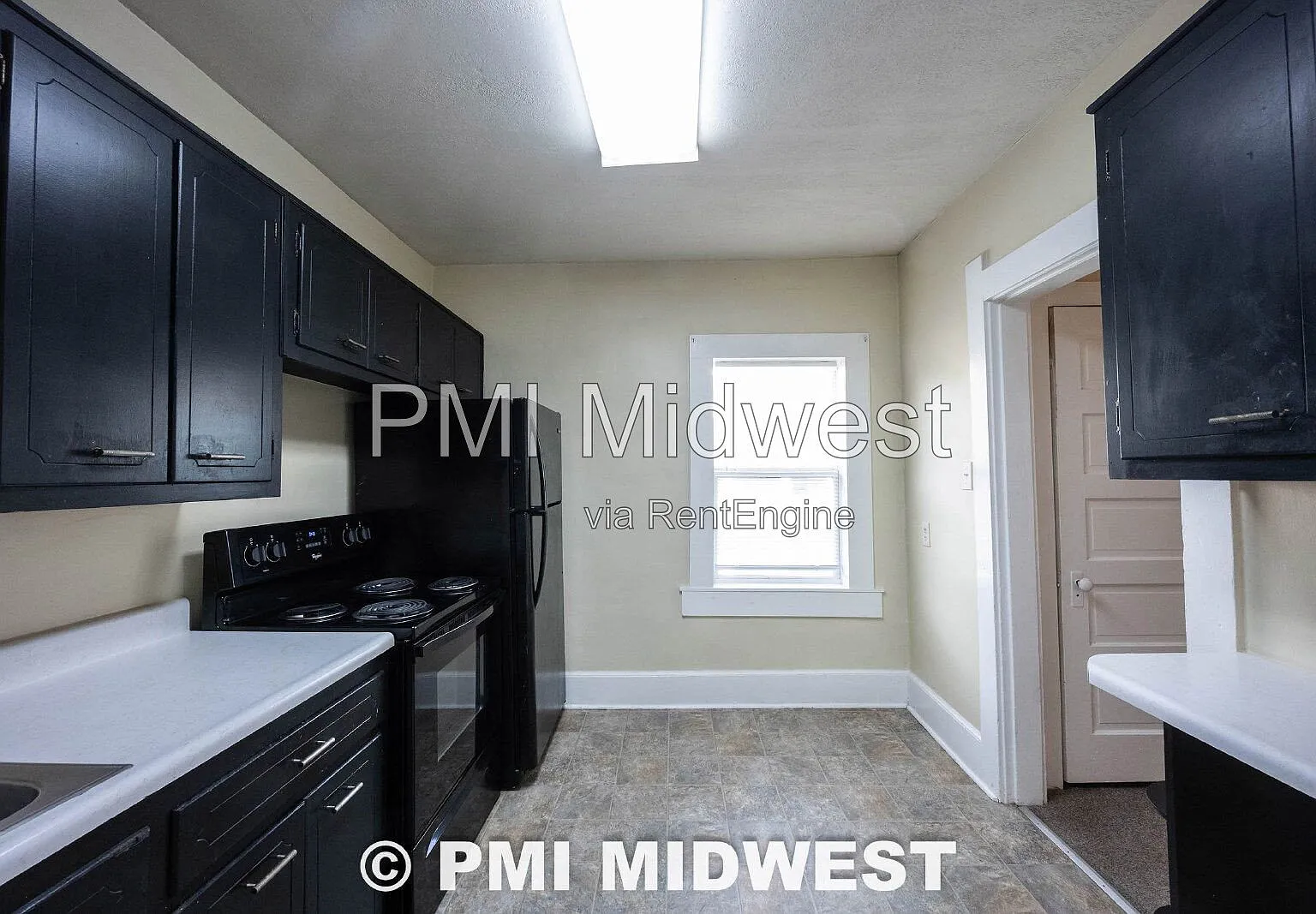 3 bed, 1.0 bath, 850 sqft, $1,289 — Photo 4