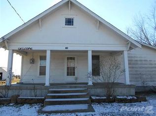 736 E Fire House Rd, Weaubleau, MO 65774