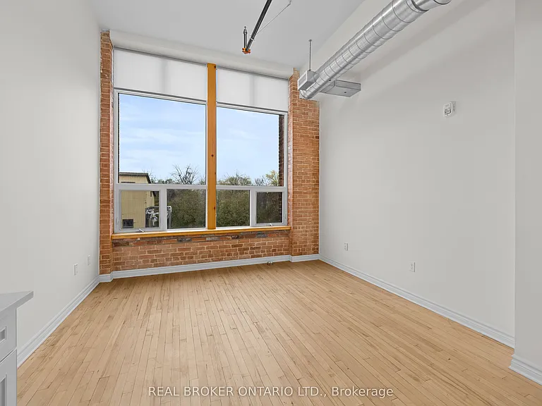 150 Mill St #211 — Photo 7