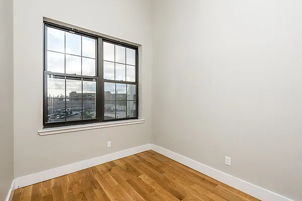 Rented by Nooklyn NYC LLC | media 17