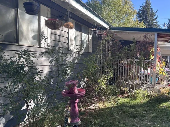 1951 Piersanti Dr, Jackpot, NV 89825