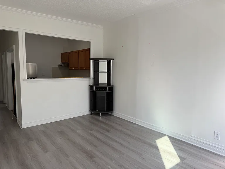 6031 55th St #2R — Photo 3