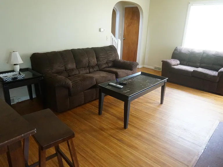1218 Genesee St — Photo 13