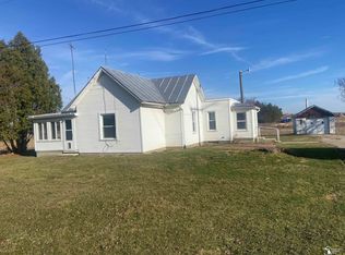 2438 W Sigler Rd, Carleton, MI 48117