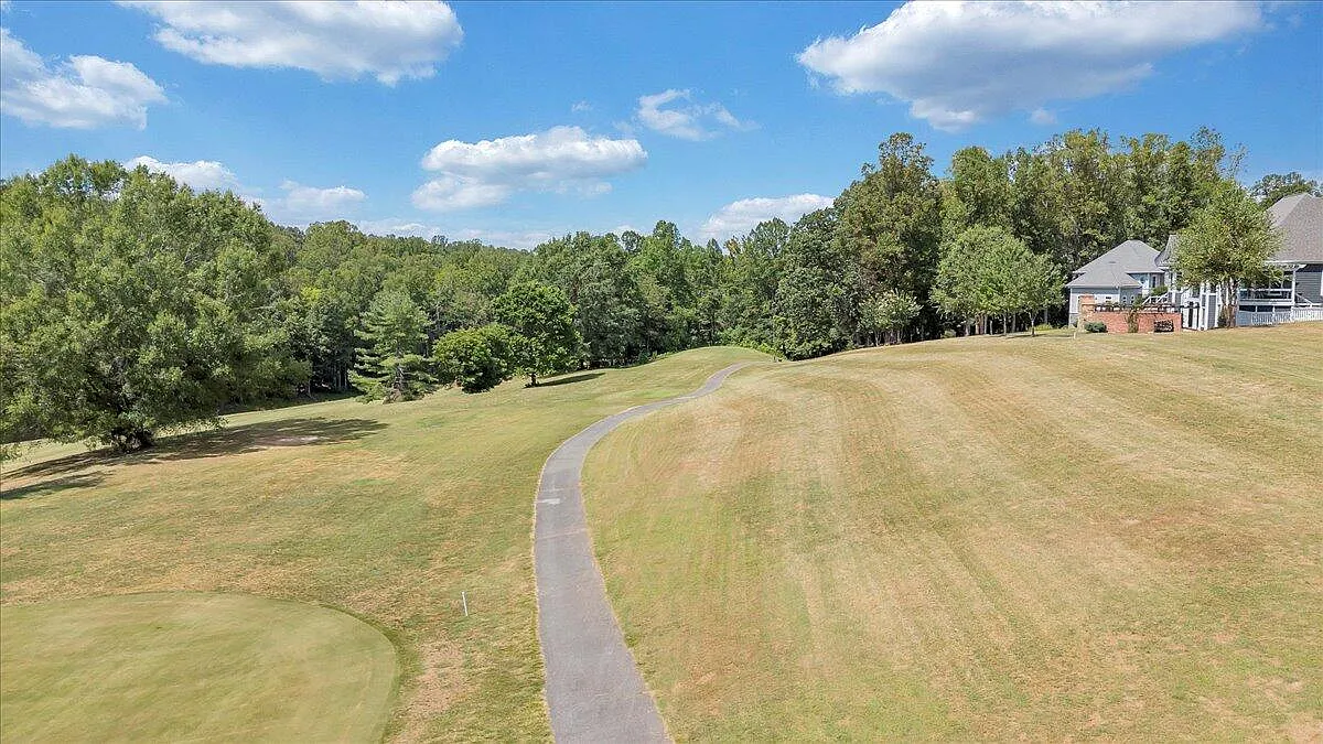 45 Farmers Cir photo 1