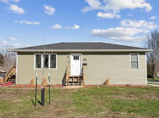 801 3rd Ave NE, Oelwein, IA 50662