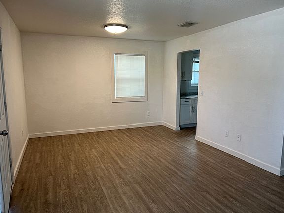 2nd image of 2505 W 10th St #2505A