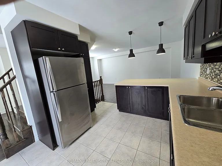 261 Casson Point — Photo 11