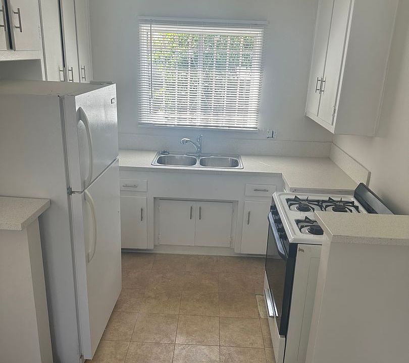 1st image of 3611 Westwood Blvd #2