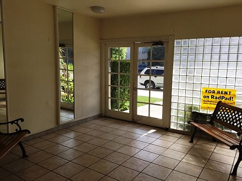 3rd image of 14335 Burbank Blvd APT 8