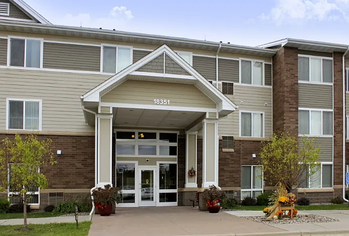 Lakeville Woods — Photo 1