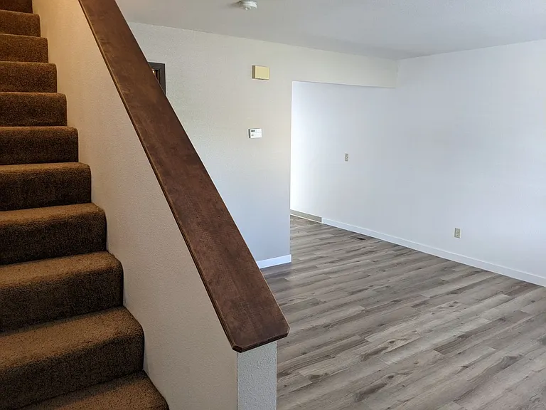 632 17th Ave — Photo 12