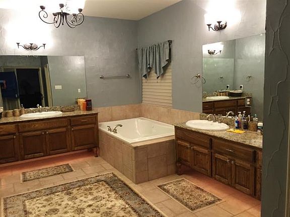 4th image of 617 Laketrail Dr