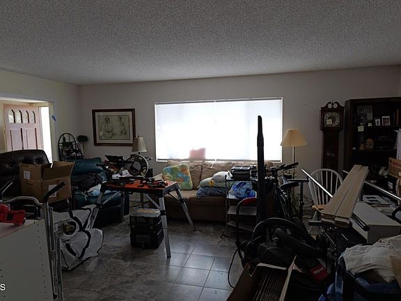 5th image of 1707 Hedon Cir
