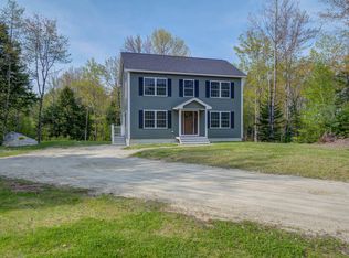 31 Boulder Dr, Gray, ME 04039