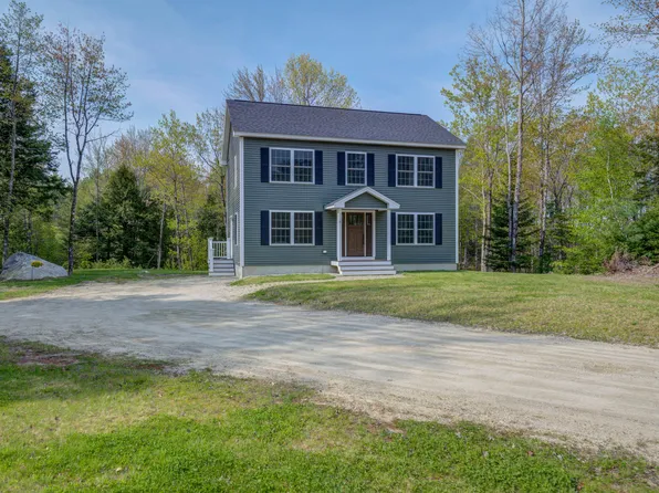 31 Boulder Drive, Gray, ME 04039