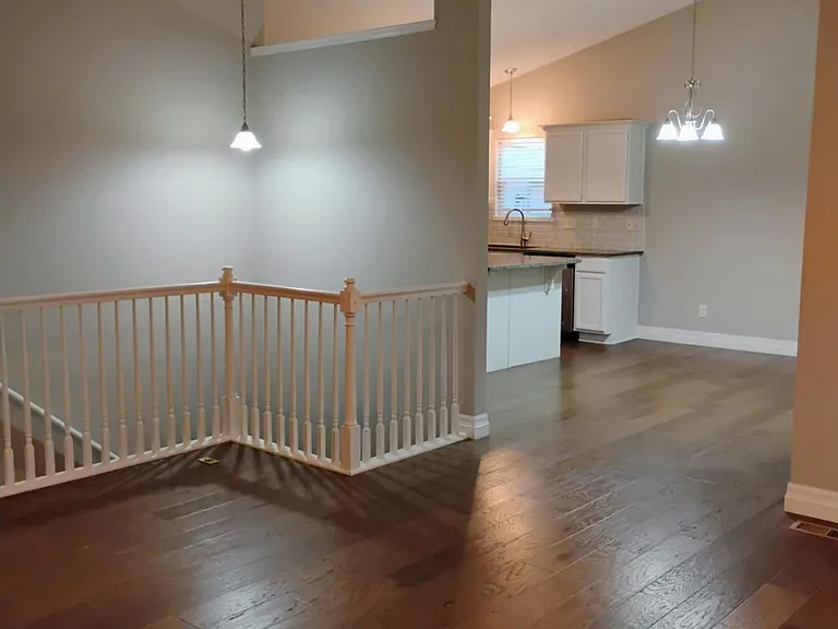 1818 N Nickelton Ct — Photo 3