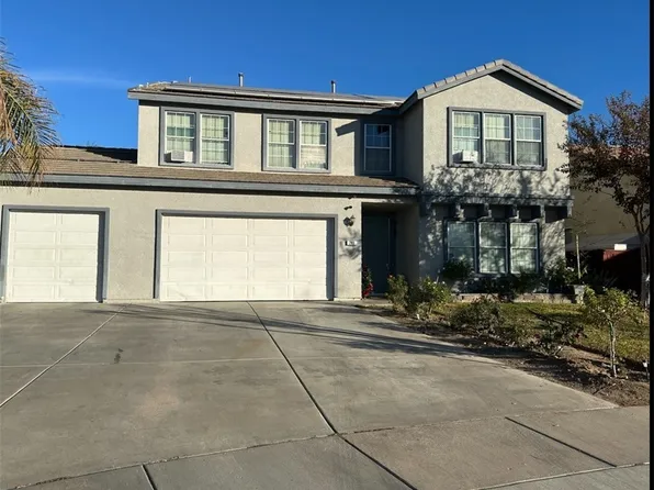 283 Captains Ct, San Jacinto, CA 92583