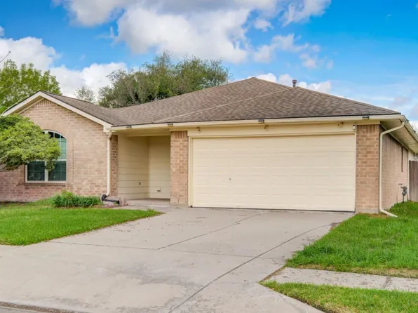 17050 Clan Macintosh Dr, Houston, TX 77084