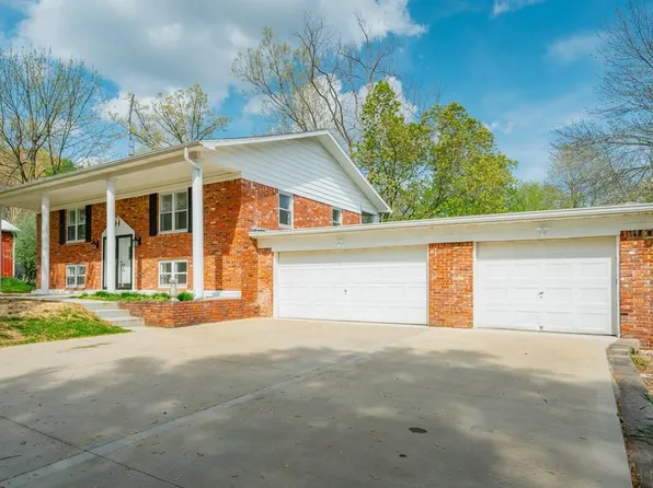 1850 Forest Acres Dr, Madisonville, KY 42431