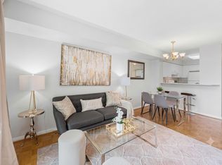 5 Emerald Ln, Vaughan, ON L4J 8P7