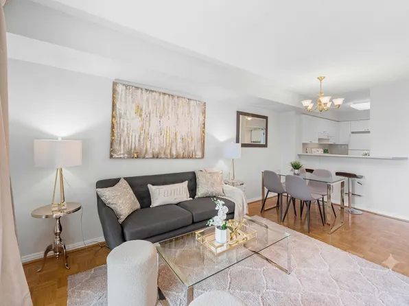 5 Emerald Ln, Vaughan, ON