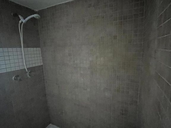 5th image of 2624 4th St S APT 5