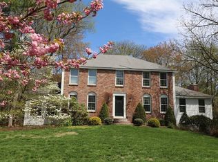 92 Robert Rd, Stow, MA 01775