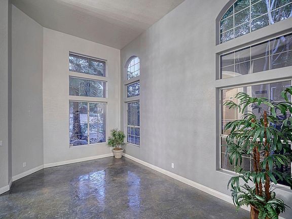 5th image of 1501 E Captain Dreyfus Ave