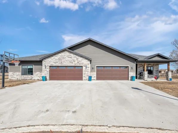 2600 Union Ave, Spirit Lake, IA 51360