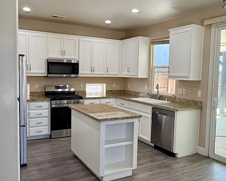 1311 Gianna Ln — Photo 17