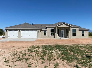 4 Dove Valley Pl, Los Lunas, NM 87031