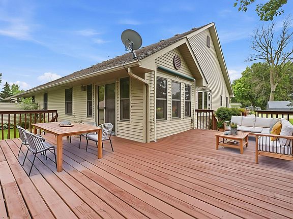 4th image of 30981 Lyman Ct