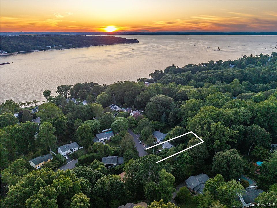 1st image of 21 Woodridge Lane