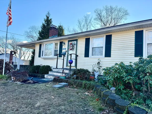 395 South Elm Street, Windsor Locks, CT 06096