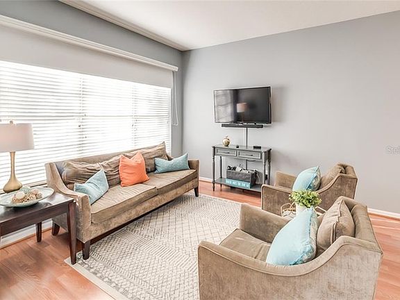 3rd image of 269 Portstewart Dr