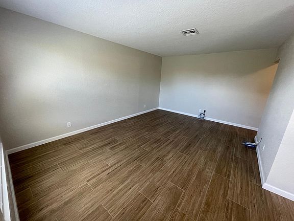 4th image of 3535 Montante Blvd