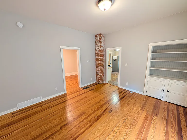 227 Park St — Photo 13