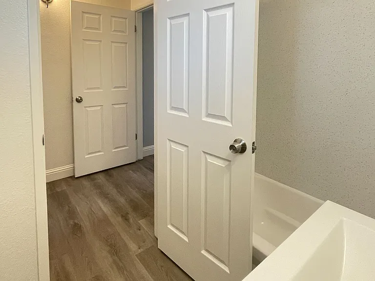 Wright Place Apartments — Photo 16