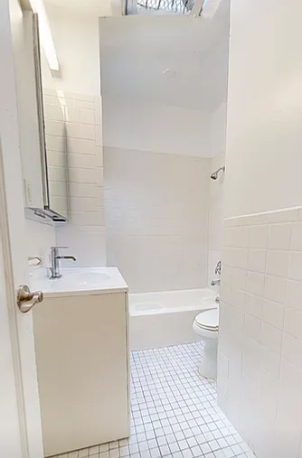 71-75 Yellowstone Blvd #2L — Photo 3