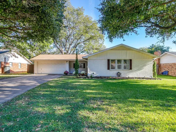 6105 Trail Lake Dr, Fort Worth, TX 76133