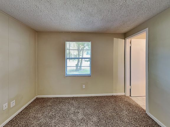 5th image of 7307 Sharbeth Dr S