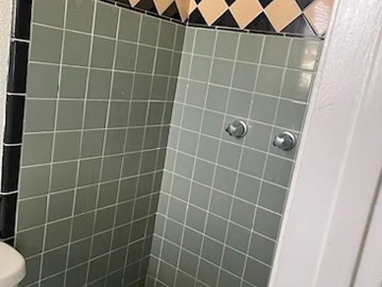 Alexandria Apartments LLC — Photo 13