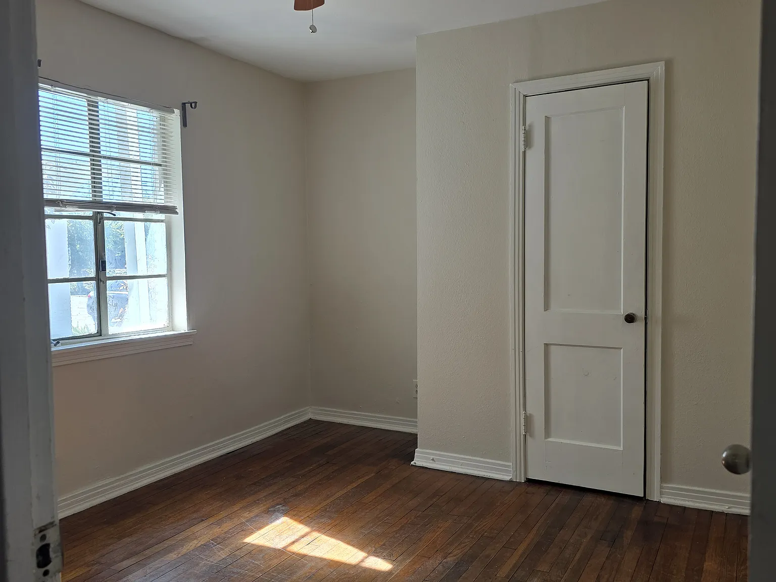 2 bed, 850 sqft, $1,250 — Photo 3