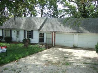 4301 NE 45th St, Kansas City, MO 64117