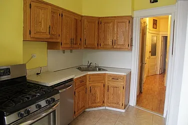 Rented by Lee Rosenblum, LREB