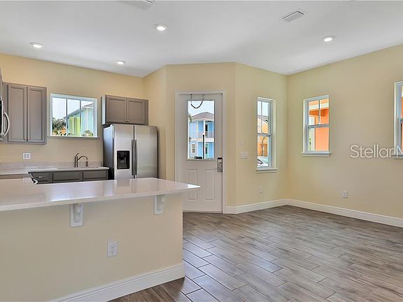 3rd image of 8033 Dreamsicle Dr